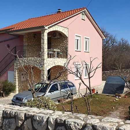 Apartments Roses Dobrinj Екстериор снимка
